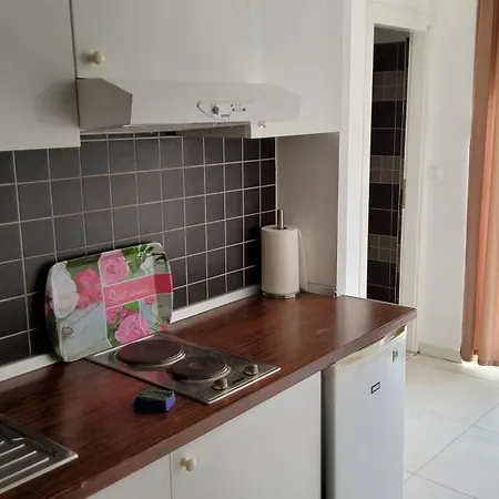 12 Apartment *
