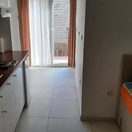 12 Apartment *